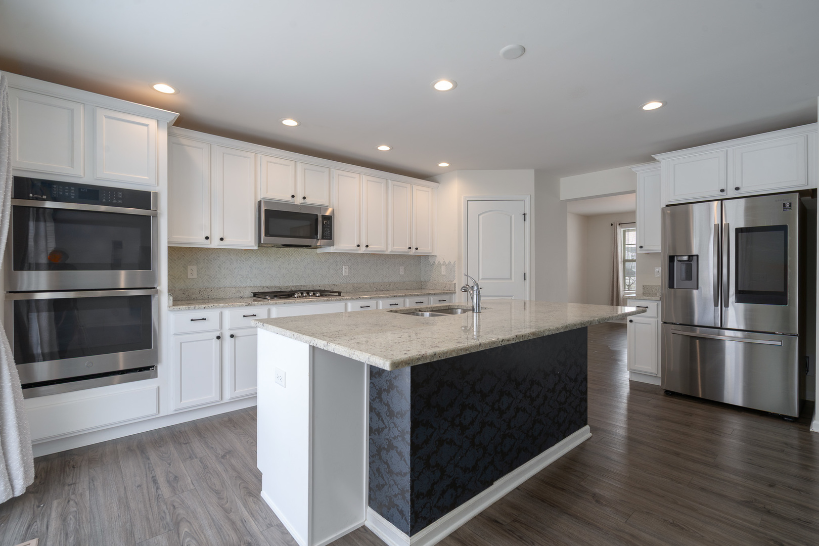 2026 Gleneagles Lane