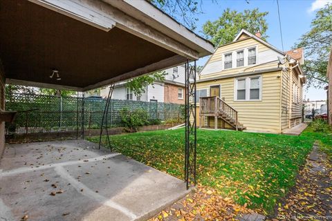 Tiny photo for 7532 S Saint Lawrence Avenue SE, Chicago, IL 60619 (MLS # 12475943)