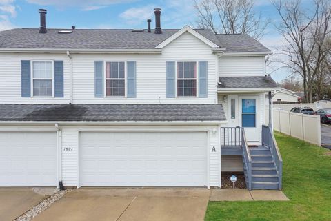 Photo of 1801 Clearwater Avenue #A, Bloomington, IL 61704 (MLS # 12608734)