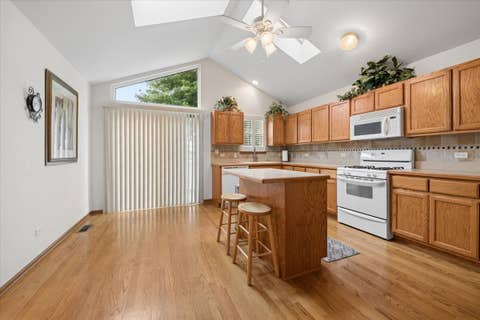 Tiny photo for 4712 Mikasa Court, Joliet, IL 60431 (MLS # 12717532)