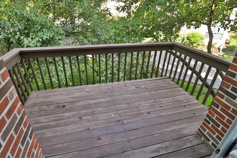 Tiny photo for 725 Deep Wood Court, Elk Grove Village, IL 60007 (MLS # 12713519)