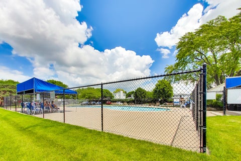 Tiny photo for 1575 Sandpebble Drive #104, Wheeling, IL 60090 (MLS # 12675907)