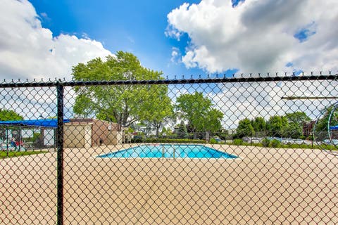 Tiny photo for 1575 Sandpebble Drive #104, Wheeling, IL 60090 (MLS # 12675907)