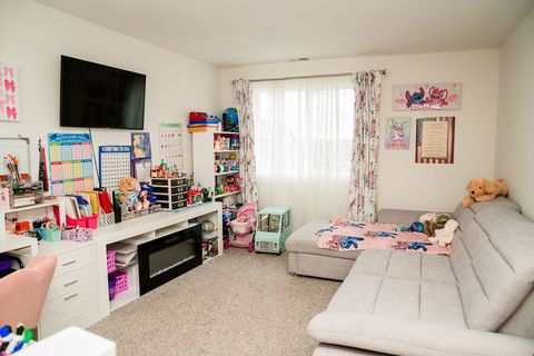 Tiny photo for Oswego, IL 60543 (MLS # 12679828)