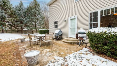 Tiny photo for 34 Downing Circle, Bloomington, IL 61704 (MLS # 12575223)