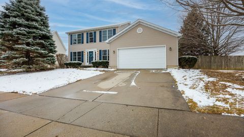Tiny photo for 34 Downing Circle, Bloomington, IL 61704 (MLS # 12575223)