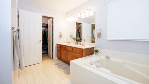 Tiny photo for 34 Downing Circle, Bloomington, IL 61704 (MLS # 12575223)