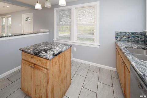 Tiny photo for 3712 33rd St Street, Moline, IL 61265 (MLS # QC4269899)