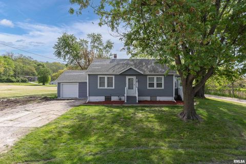 Photo of 3712 33RD Street, Moline, IL 61265 (MLS # QC4269899)