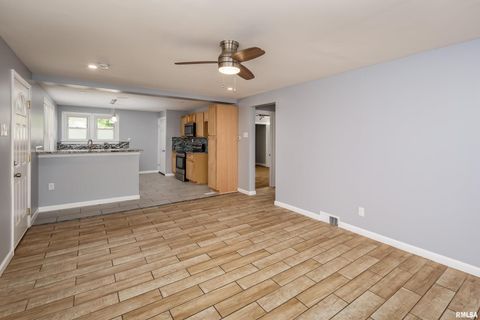 Tiny photo for 3712 33RD Street, Moline, IL 61265 (MLS # QC4269899)