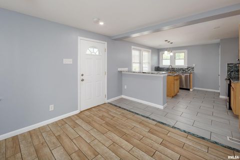 Tiny photo for 3712 33RD Street, Moline, IL 61265 (MLS # QC4269899)