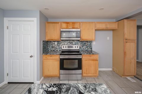 Tiny photo for 3712 33RD Street, Moline, IL 61265 (MLS # QC4269899)