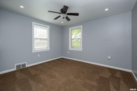 Tiny photo for 3712 33RD Street, Moline, IL 61265 (MLS # QC4269899)