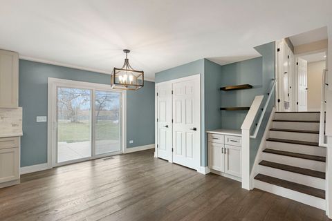 Tiny photo for 1910 Ashley Road, Hoffman Estates, IL 60169 (MLS # 12601138)