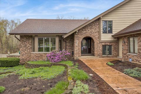 Tiny photo for 6037 Dunham Road, Downers Grove, IL 60516 (MLS # 12699295)