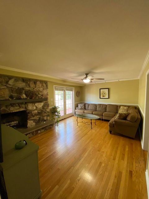 Tiny photo for 357 Roberts Road, Inverness, IL 60010 (MLS # 12628829)