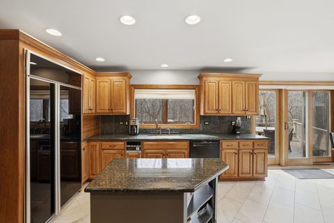 Tiny photo for 33 W Eureka Drive, Lemont, IL 60439 (MLS # 12586631)