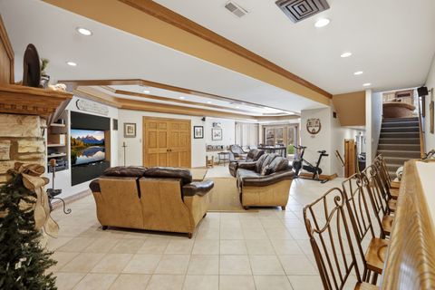 Tiny photo for 33 W Eureka Drive, Lemont, IL 60439 (MLS # 12586631)