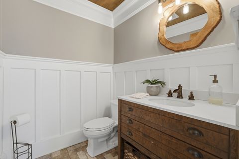 Tiny photo for 33 W Eureka Drive, Lemont, IL 60439 (MLS # 12586631)