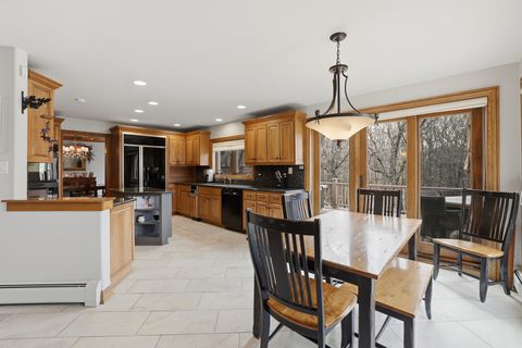 Tiny photo for 33 W Eureka Drive, Lemont, IL 60439 (MLS # 12586631)