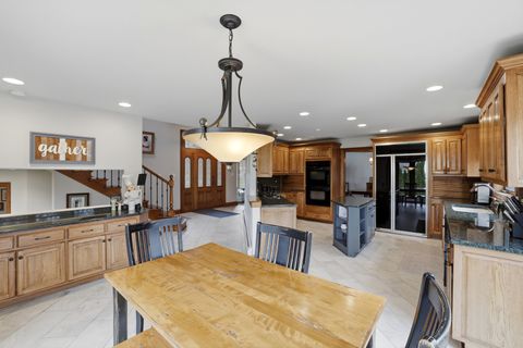 Tiny photo for 33 W Eureka Drive, Lemont, IL 60439 (MLS # 12586631)