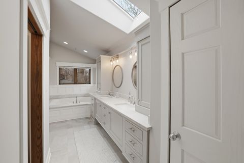 Tiny photo for 33 W Eureka Drive, Lemont, IL 60439 (MLS # 12586631)