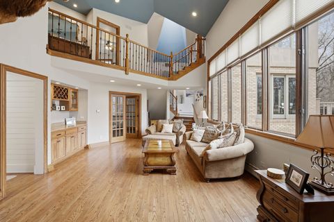 Tiny photo for 33 W Eureka Drive, Lemont, IL 60439 (MLS # 12586631)