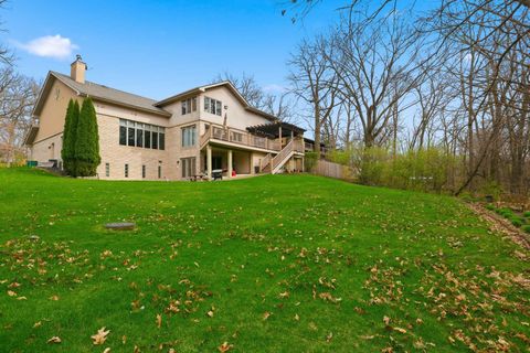 Tiny photo for 33 W Eureka Drive, Lemont, IL 60439 (MLS # 12586631)