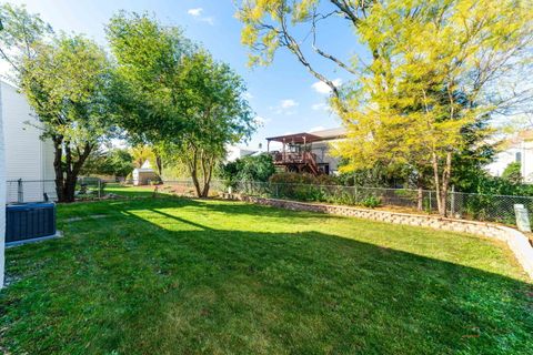 Tiny photo for 112 Ironwood Court, Rolling Meadows, IL 60008 (MLS # 12530188)