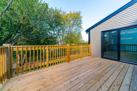 Tiny photo for 112 Ironwood Court, Rolling Meadows, IL 60008 (MLS # 12530188)