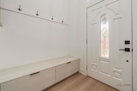 Tiny photo for 112 Ironwood Court, Rolling Meadows, IL 60008 (MLS # 12530188)