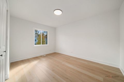 Tiny photo for 112 Ironwood Court, Rolling Meadows, IL 60008 (MLS # 12530188)