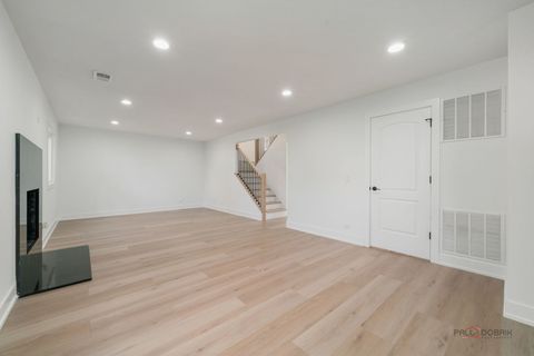 Tiny photo for 112 Ironwood Court, Rolling Meadows, IL 60008 (MLS # 12530188)