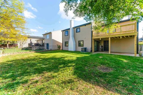 Tiny photo for 112 Ironwood Court, Rolling Meadows, IL 60008 (MLS # 12530188)