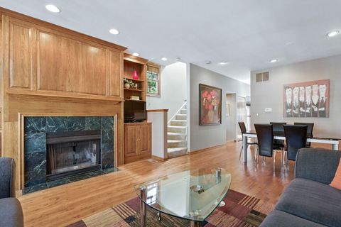 Tiny photo for 1410 W Wrightwood Avenue #O, Chicago, IL 60614 (MLS # 12451827)