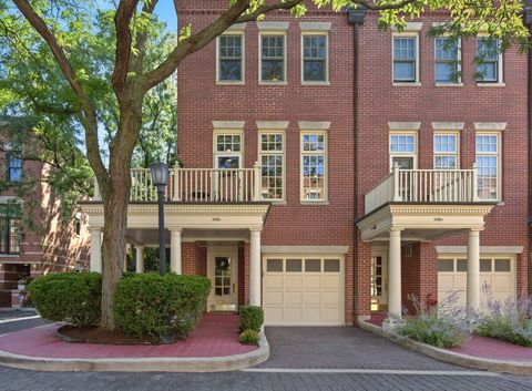 Photo of 1410 W Wrightwood Avenue #O, Chicago, IL 60614 (MLS # 12451827)