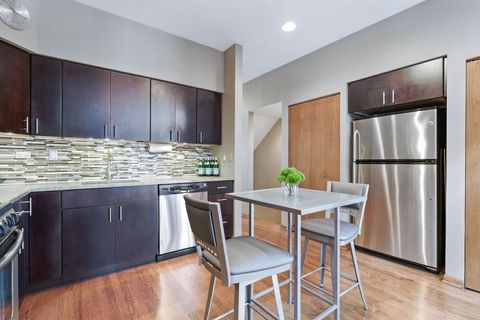 Tiny photo for 1410 W Wrightwood Avenue #O, Chicago, IL 60614 (MLS # 12451827)