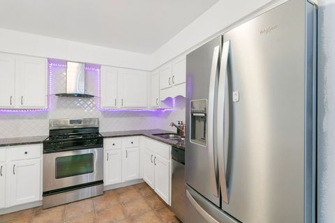 Tiny photo for 565 Maple Avenue #8, Lisle, IL 60532 (MLS # 12514764)