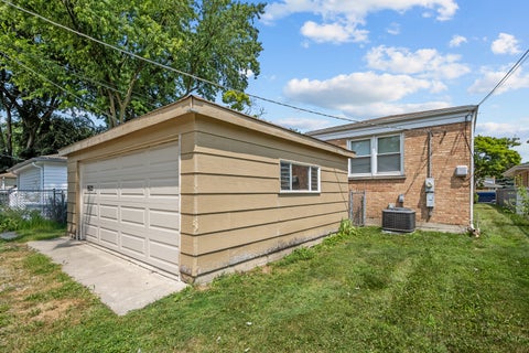 Tiny photo for 9522 Lawler Avenue, Skokie, IL 60077 (MLS # 12715132)