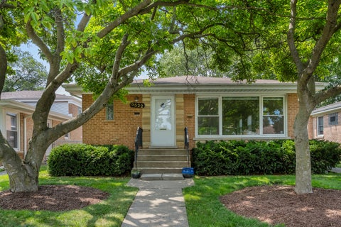 Photo of 9522 Lawler Avenue, Skokie, IL 60077 (MLS # 12715132)