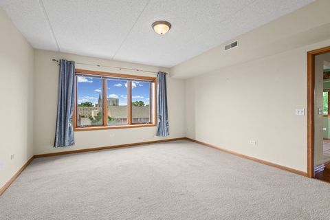 Tiny photo for 5055 Madison Street #403, Skokie, IL 60077 (MLS # 12677306)