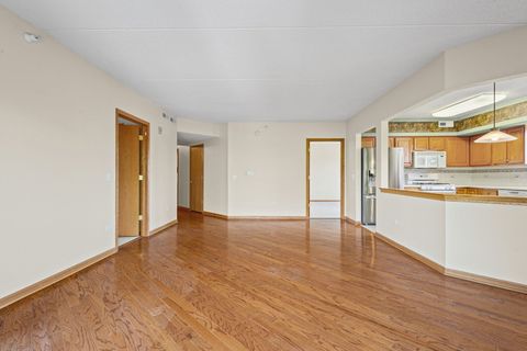 Tiny photo for 5055 Madison Street #403, Skokie, IL 60077 (MLS # 12677306)