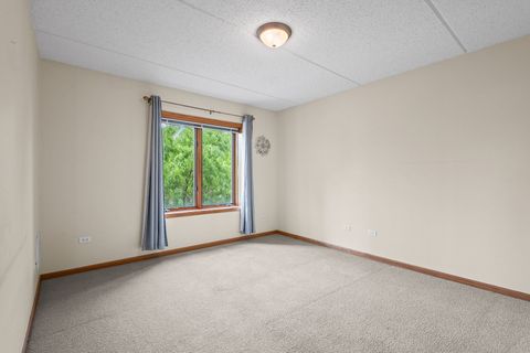 Tiny photo for 5055 Madison Street #403, Skokie, IL 60077 (MLS # 12677306)