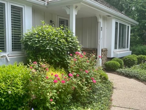 Tiny photo for 11 Wellington Court, Lincolnshire, IL 60069 (MLS # 12562452)