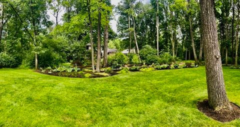 Tiny photo for 11 Wellington Court, Lincolnshire, IL 60069 (MLS # 12562452)