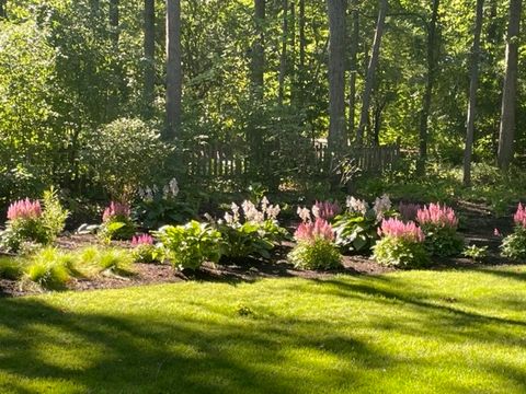 Tiny photo for 11 Wellington Court, Lincolnshire, IL 60069 (MLS # 12562452)