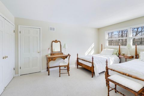 Tiny photo for 11 Wellington Court, Lincolnshire, IL 60069 (MLS # 12562452)