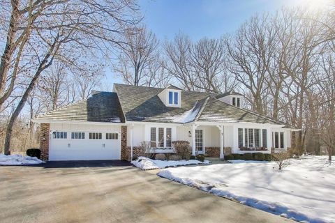 Tiny photo for 11 Wellington Court, Lincolnshire, IL 60069 (MLS # 12562452)