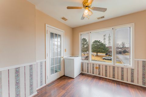 Tiny photo for 9724 W Creek Road #B2, Palos Park, IL 60464 (MLS # 12570230)