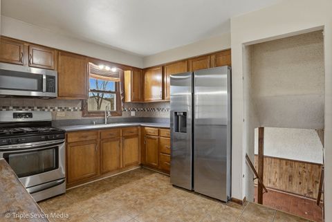 Tiny photo for 7412 160th Street, Tinley Park, IL 60477 (MLS # 12575149)